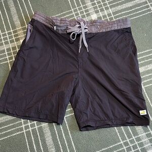 Vuori Dark Gray Swim Board Shorts size 32